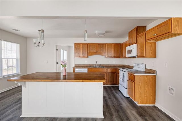 415 Heritage Row, Woodstock, GA 30188