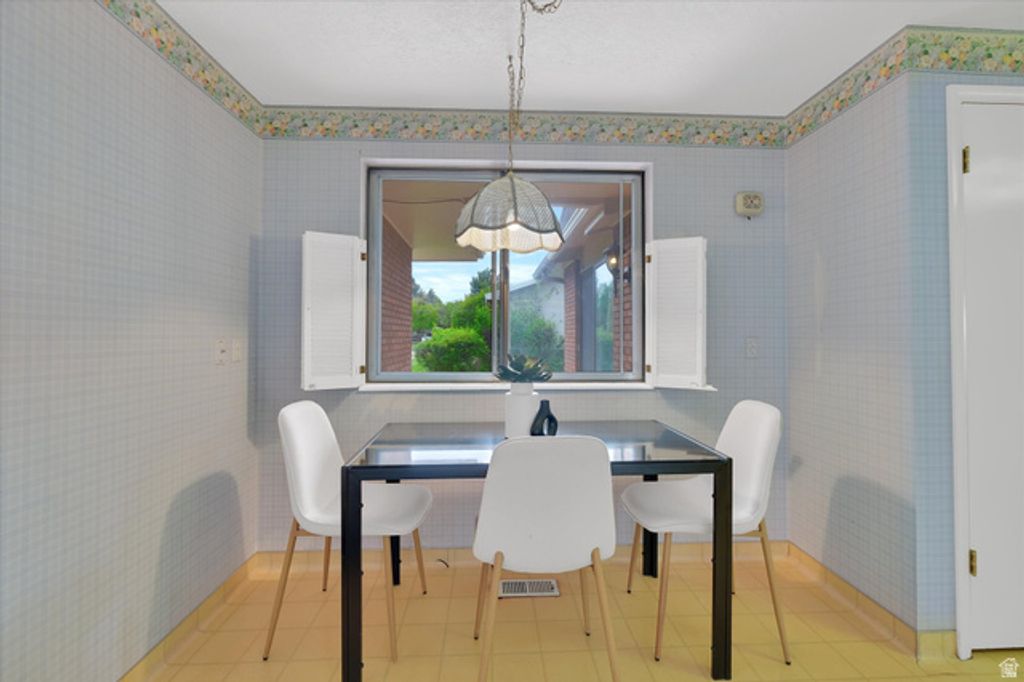 Image 11 of property listing at 325 N 150 W, Logan, UT 84321