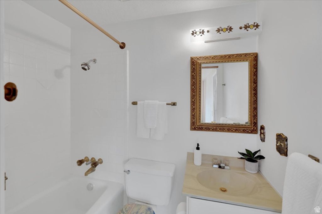 Image 16 of property listing at 325 N 150 W, Logan, UT 84321