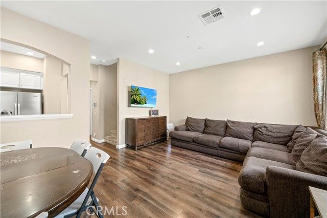 142 Hedge Bloom, Irvine, CA 92618