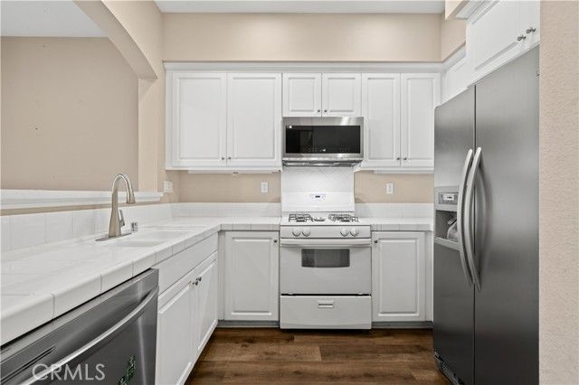 142 Hedge Bloom, Irvine, CA 92618