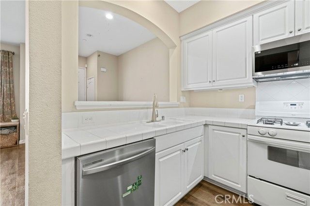 142 Hedge Bloom, Irvine, CA 92618