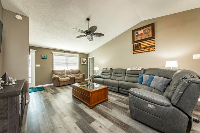 4 Miranda Lane, Hot Springs Village, AR 71909