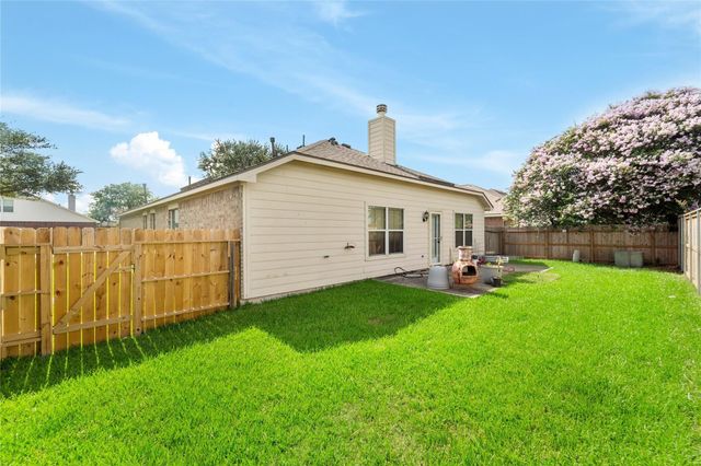 3511 Cypress Village Drive, Pearland, TX 77584