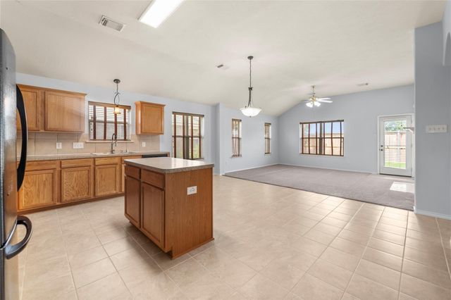 3511 Cypress Village Drive, Pearland, TX 77584