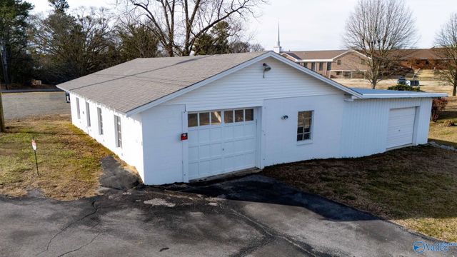 55 County Road 462, Geraldine, AL 35974