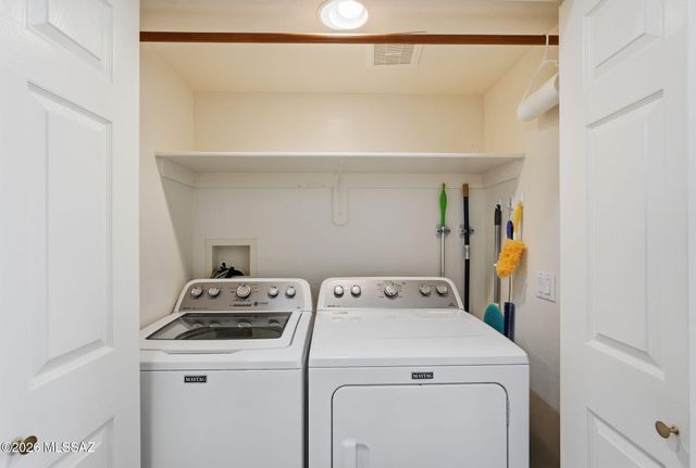 448 W Deerwood Lane, Green Valley, AZ 85614