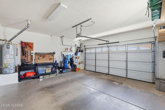 448 W Deerwood Lane, Green Valley, AZ 85614