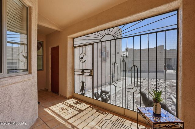 448 W Deerwood Lane, Green Valley, AZ 85614