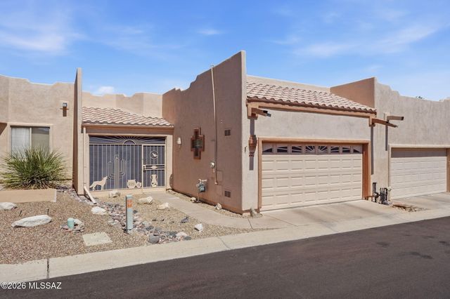 448 W Deerwood Lane, Green Valley, AZ 85614