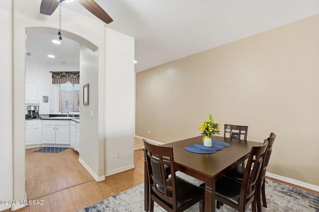 448 W Deerwood Lane, Green Valley, AZ 85614