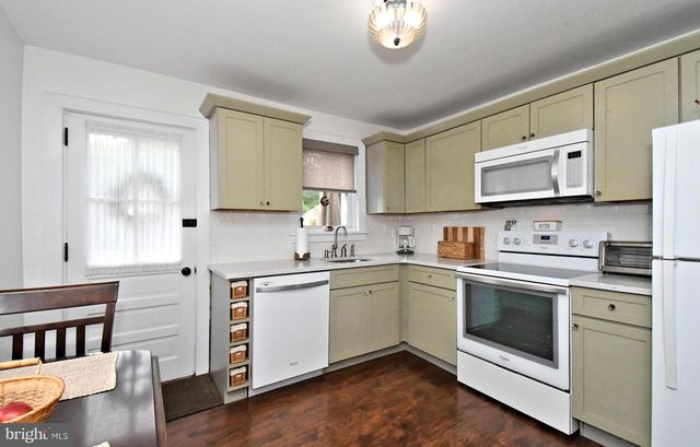 1118 CORNWELLS AVE, Bensalem, PA 19020