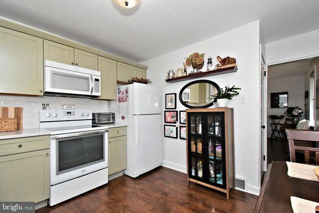 1118 CORNWELLS AVE, Bensalem, PA 19020