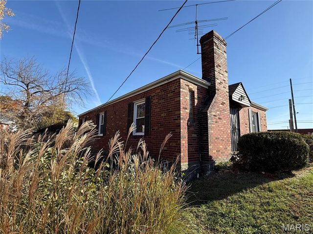 6203 Dardanella Avenue, Normandy, MO 63121