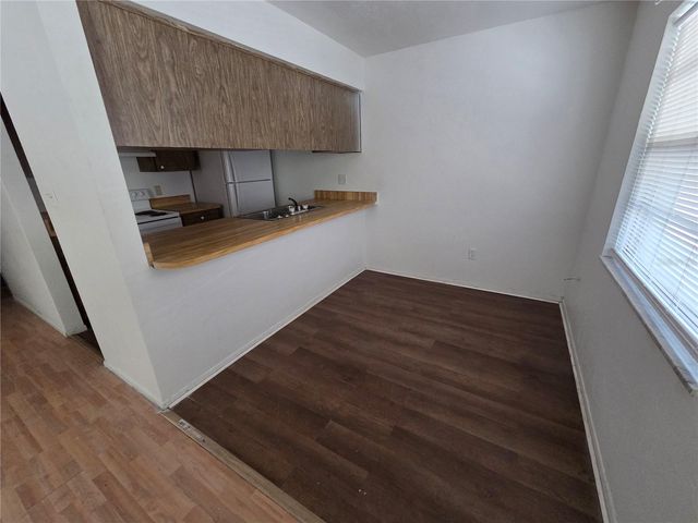 830 N CLAKE STREET 1, Deland, FL 32724