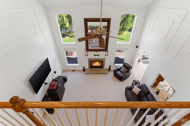 8 Keppel Road, Plainsboro, NJ 08536