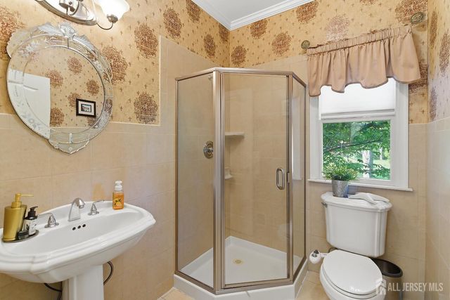 8 Keppel Road, Plainsboro, NJ 08536