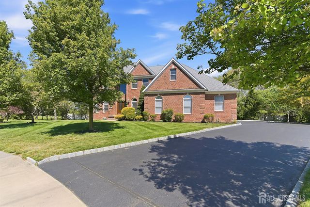 8 Keppel Road, Plainsboro, NJ 08536