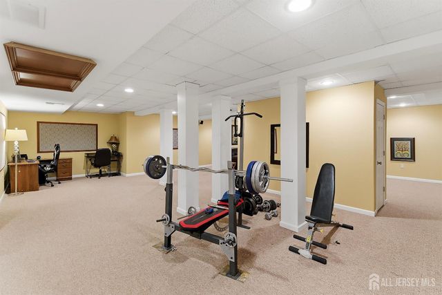 8 Keppel Road, Plainsboro, NJ 08536