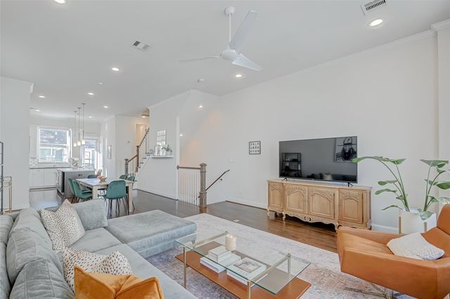 1035 Ashland Street, Houston, TX 77008