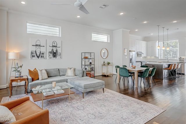 1035 Ashland Street, Houston, TX 77008