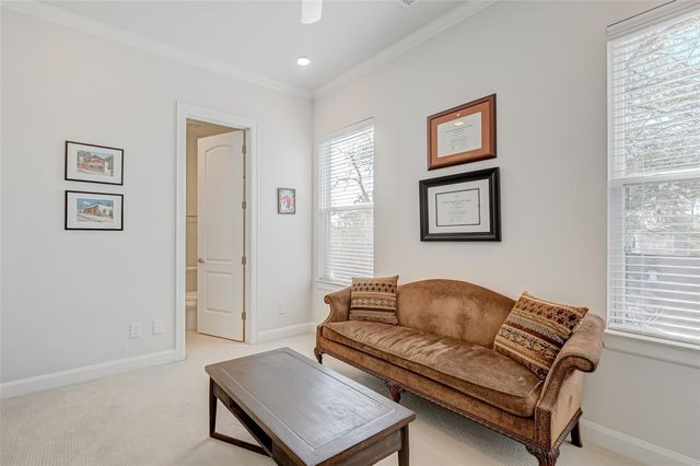 1035 Ashland Street, Houston, TX 77008