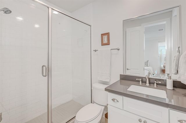 1035 Ashland Street, Houston, TX 77008