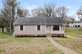 719 Lookout Dr, Columbia, TN 38401