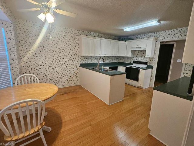 117 Village Drive, Jamestown, NC 27282