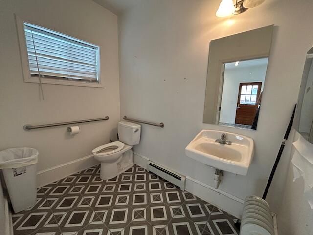 1405 Grandin RD, Roanoke, VA 24015