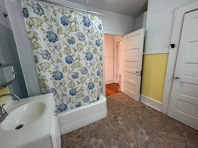 1405 Grandin RD, Roanoke, VA 24015