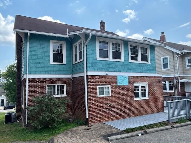 1405 Grandin RD, Roanoke, VA 24015