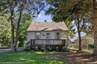 1165 Vinewood Street, Auburn Hills, MI 48326