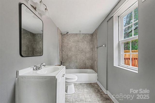 10 gold Street, Concord, NC 28025