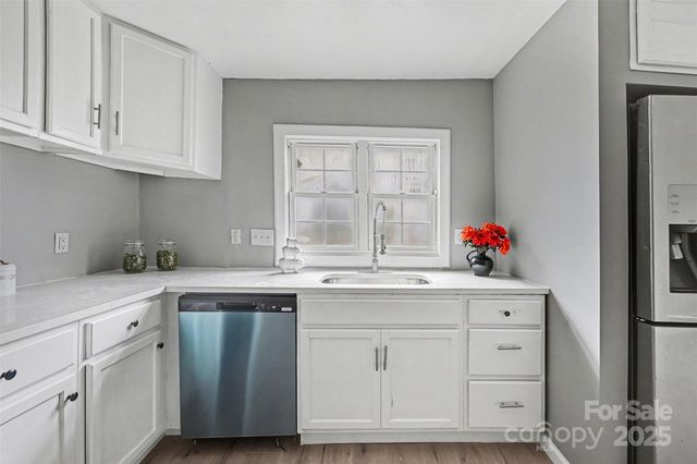 10 gold Street, Concord, NC 28025