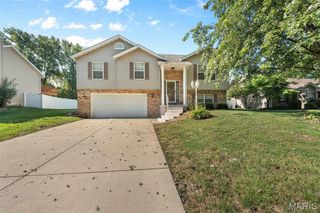 915 Carla Drive, Troy, IL 62294