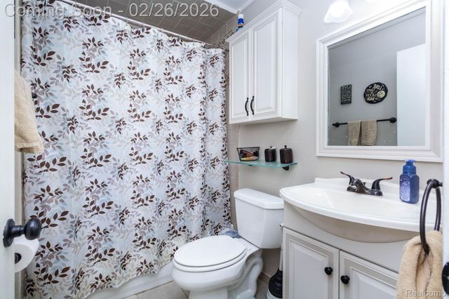 30641 Park Street, Roseville, MI 48066