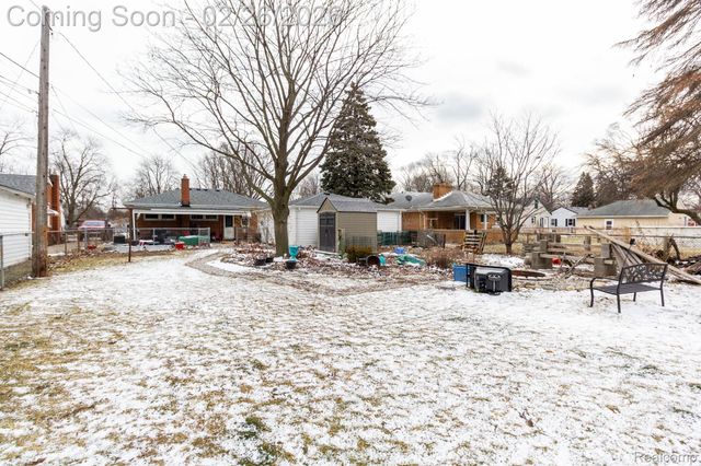 30641 Park Street, Roseville, MI 48066