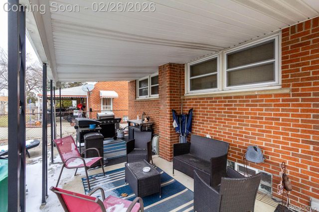 30641 Park Street, Roseville, MI 48066