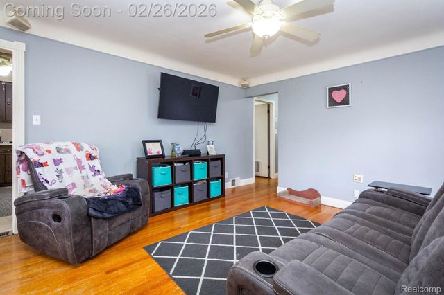 30641 Park Street, Roseville, MI 48066