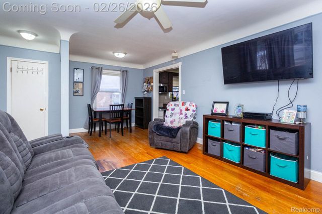 30641 Park Street, Roseville, MI 48066