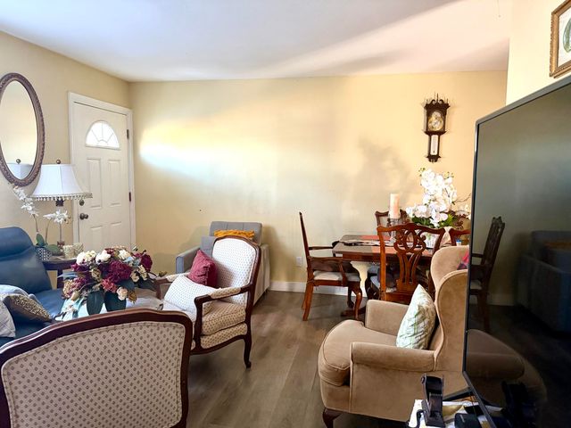 10 Hiramar Road 10-12, Hyannis, MA 02601