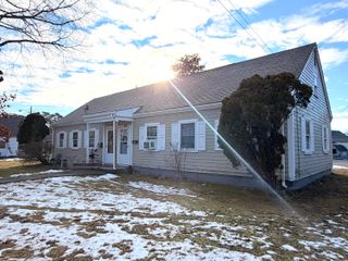 10 Hiramar Road 10-12, Hyannis, MA 02601