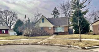 7225 W Vienna COURT, Milwaukee, WI 53216
