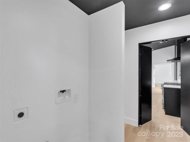 130 Midway Crossing Drive, Clyde, NC 28721