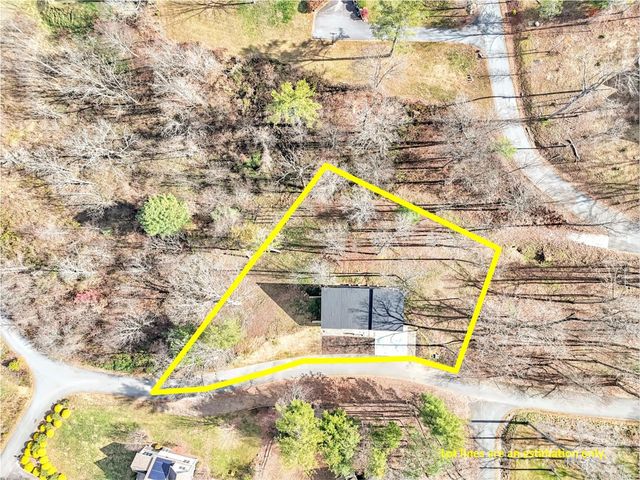 130 Midway Crossing Drive, Clyde, NC 28721