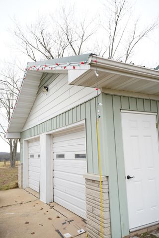 5034 County Line Road, Mountain Grove, MO 65711