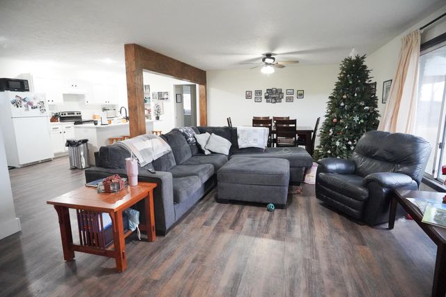 5034 County Line Road, Mountain Grove, MO 65711