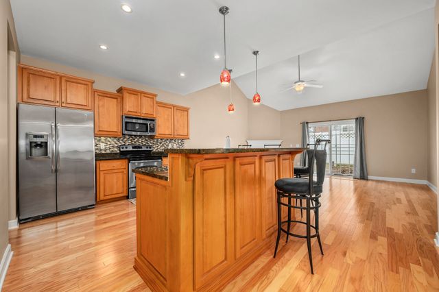 2342 N Tennessee Blvd Apt 601, Murfreesboro, TN 37130