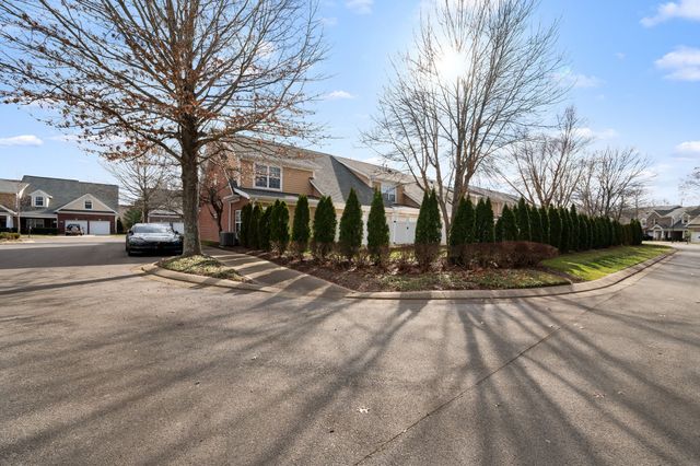 2342 N Tennessee Blvd Apt 601, Murfreesboro, TN 37130